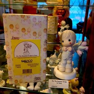 Precious Moments For the Sweetest Tu-lips in town figurine